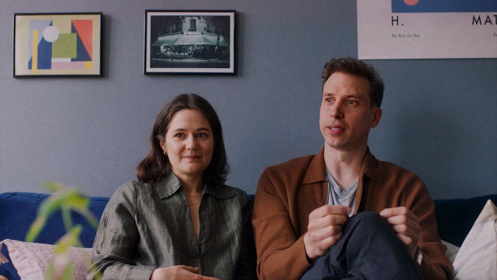 Do kin zamíří švédská satirická komedie HYPNÓZA