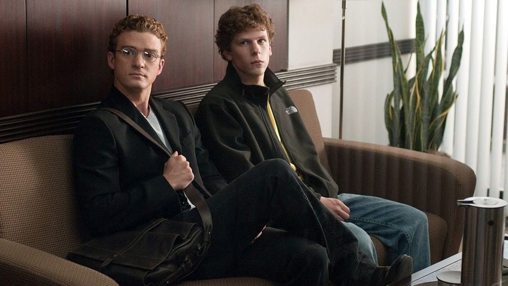 The Social Reckoning: proč Jeremy Strong hraje Zuckerberga místo Jesseho Eisenberga