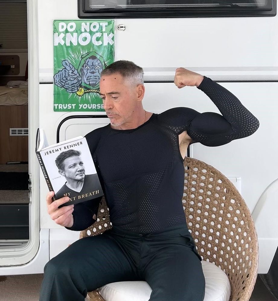 Robert Downey Jr. natáčí Avengers: Doomsday a zmiňuje Rennera