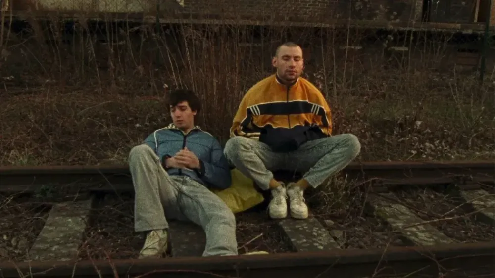 Legáček: Když bolest přináší euforii – Studentský hit z FAMU