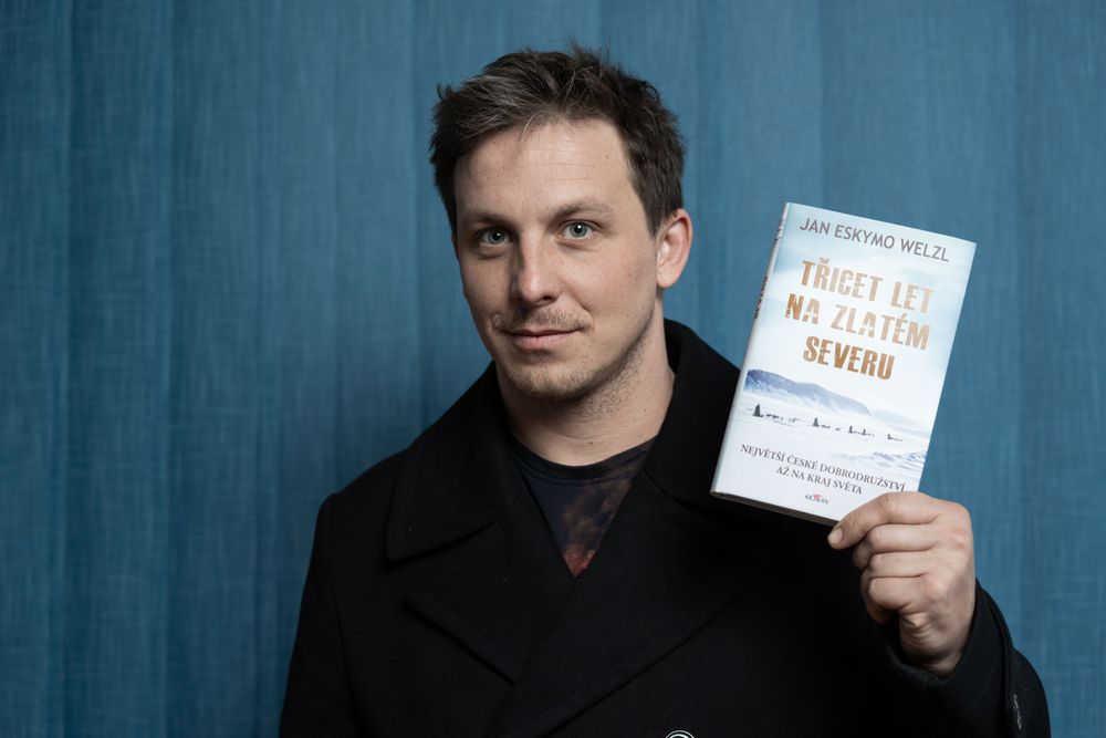 Hlas Kryštofa Bartoše tě vezme na arktické výpravy - Welzlova sága v audiopodobě