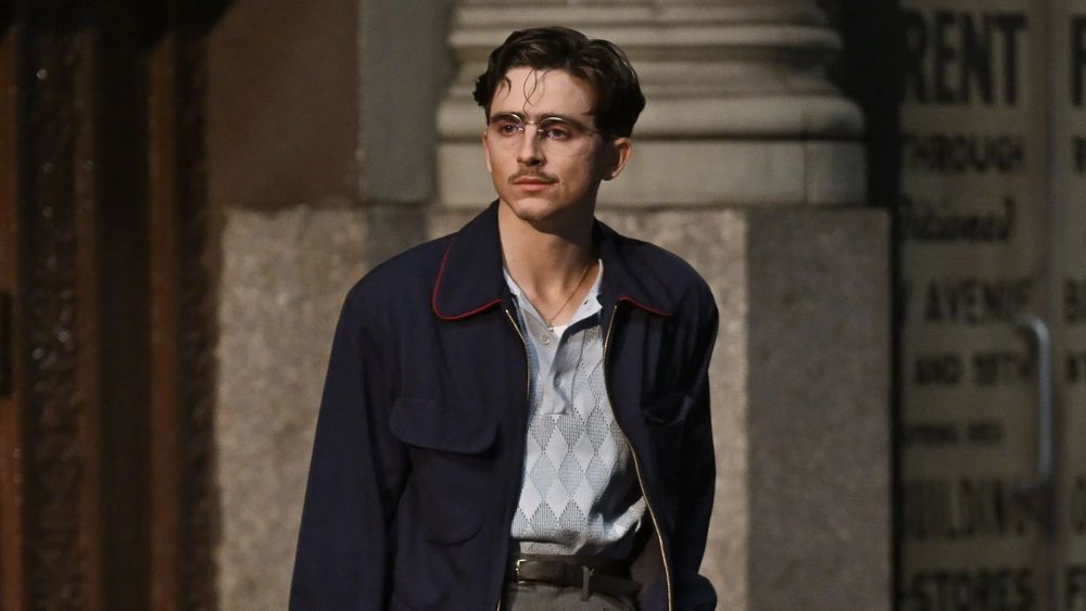 Velký Marty: Timothée Chalamet a Gwyneth Paltrow v novém filmu Joshe Safdieho - oficiální trailer