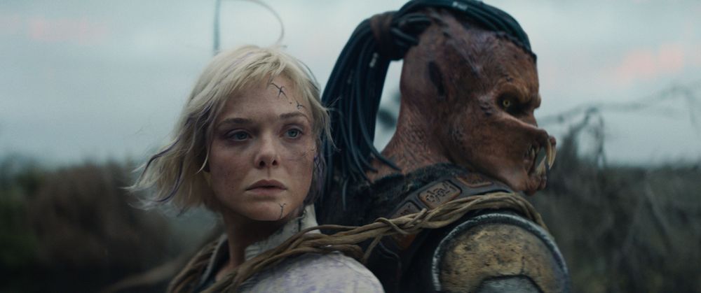 Nový Predátor je tady! Nebezpečné území s Elle Fanning má oficiální trailer