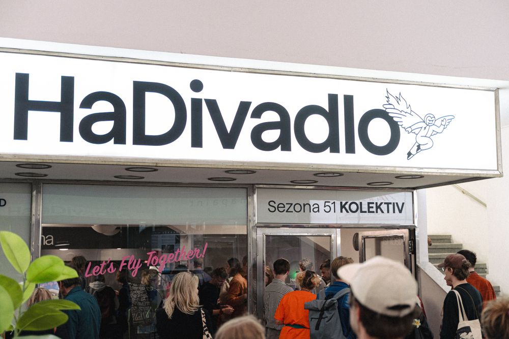 Drsný román o dospívání queer kluka: vítěz Magnesia Litera ožívá v HaDivadle