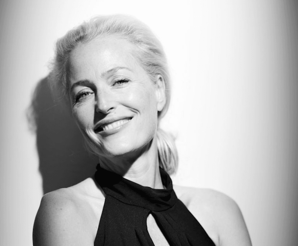 Gillian Anderson to chce: sbírka dopisů žen z celého světa