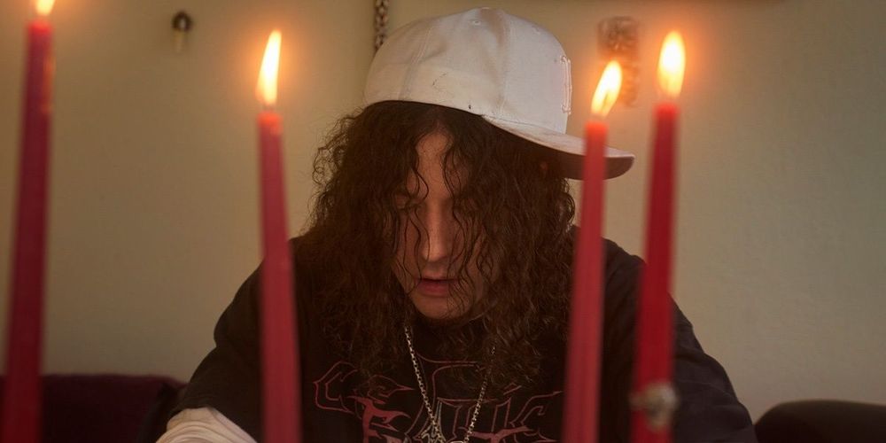 Z temných hlubin internetu do Prahy: Kultovní rapper Bladee míří do SaSaZu