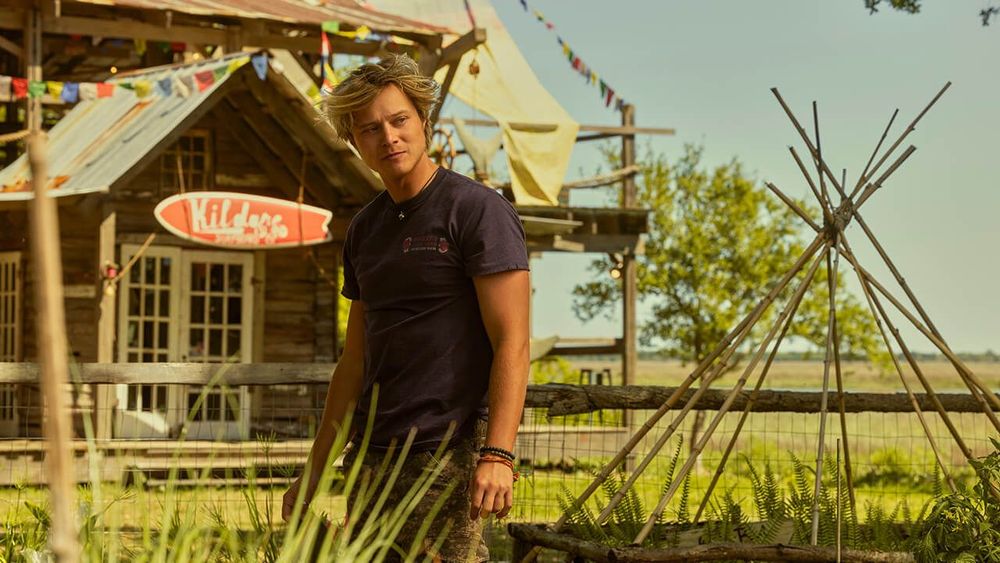 Fanoušci Outer Banks chtějí JJe zpět a protestují billboardem na Times Square