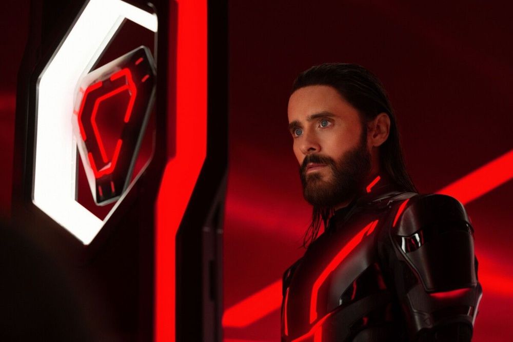 Jared Leto září v novém traileru Tron: Ares - sci-fi hit října 2025