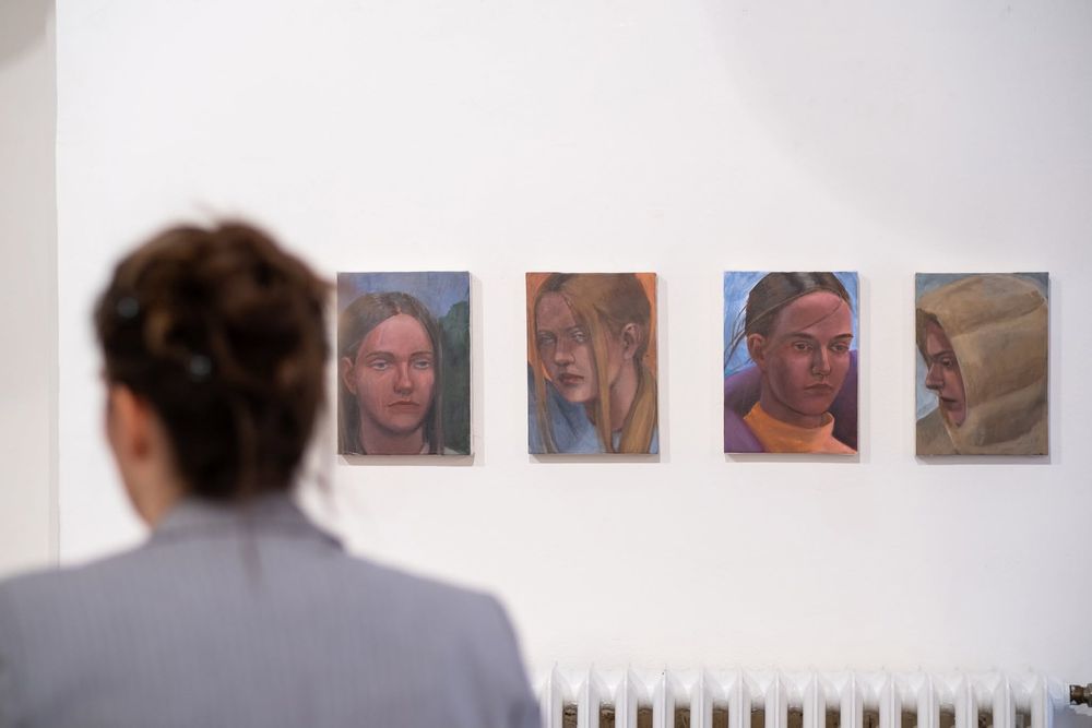 To bude tím počasím: Výstava, která zkoumá hranici mezi realitou a vnitřním světem