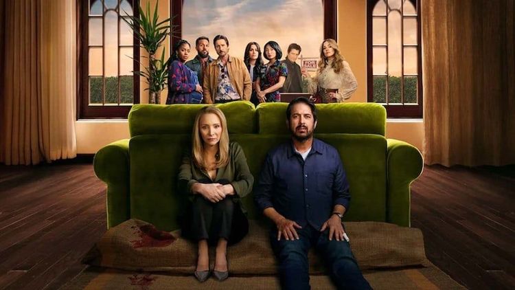 Ray Romano a Lisa Kudrow v černé komedii na Netflixu