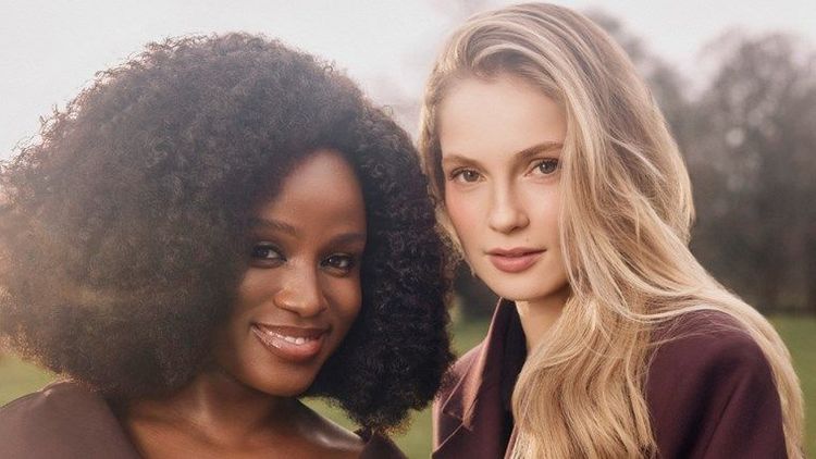 Bridgerton 5 je: Francesca a Michaela prožijí první queer příběh celé série