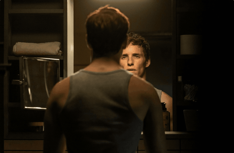 Eddie Redmayne se vrátí jako Šakal i ve druhé sezóně