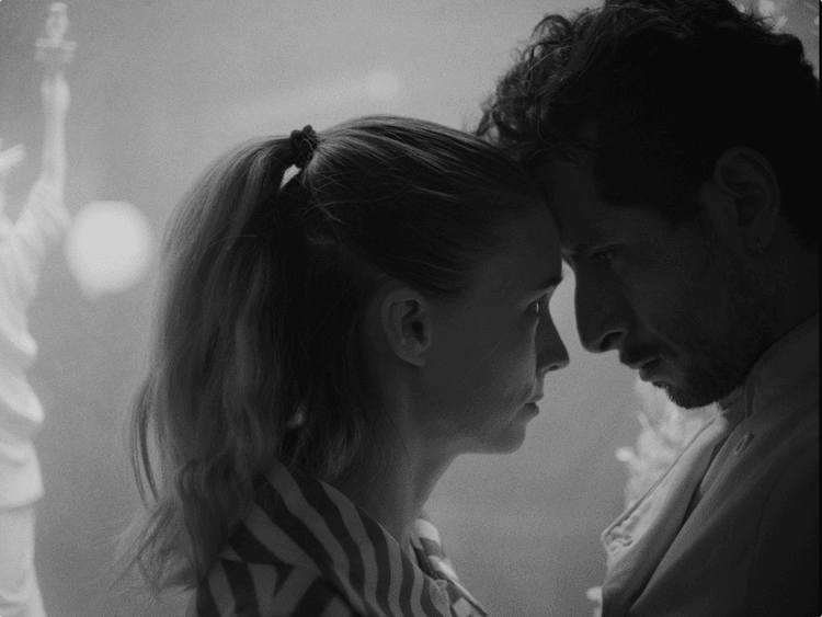 Rooney Mara v kuchyni: trailer