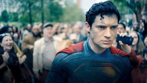 Superman: první oficiální trailer k filmu Jamese Gunna